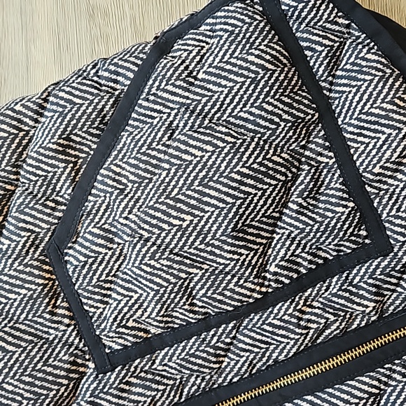J. Crew Black and Tan Herringbone Quilted Down Puffer Vest S - Picture 6 of 7